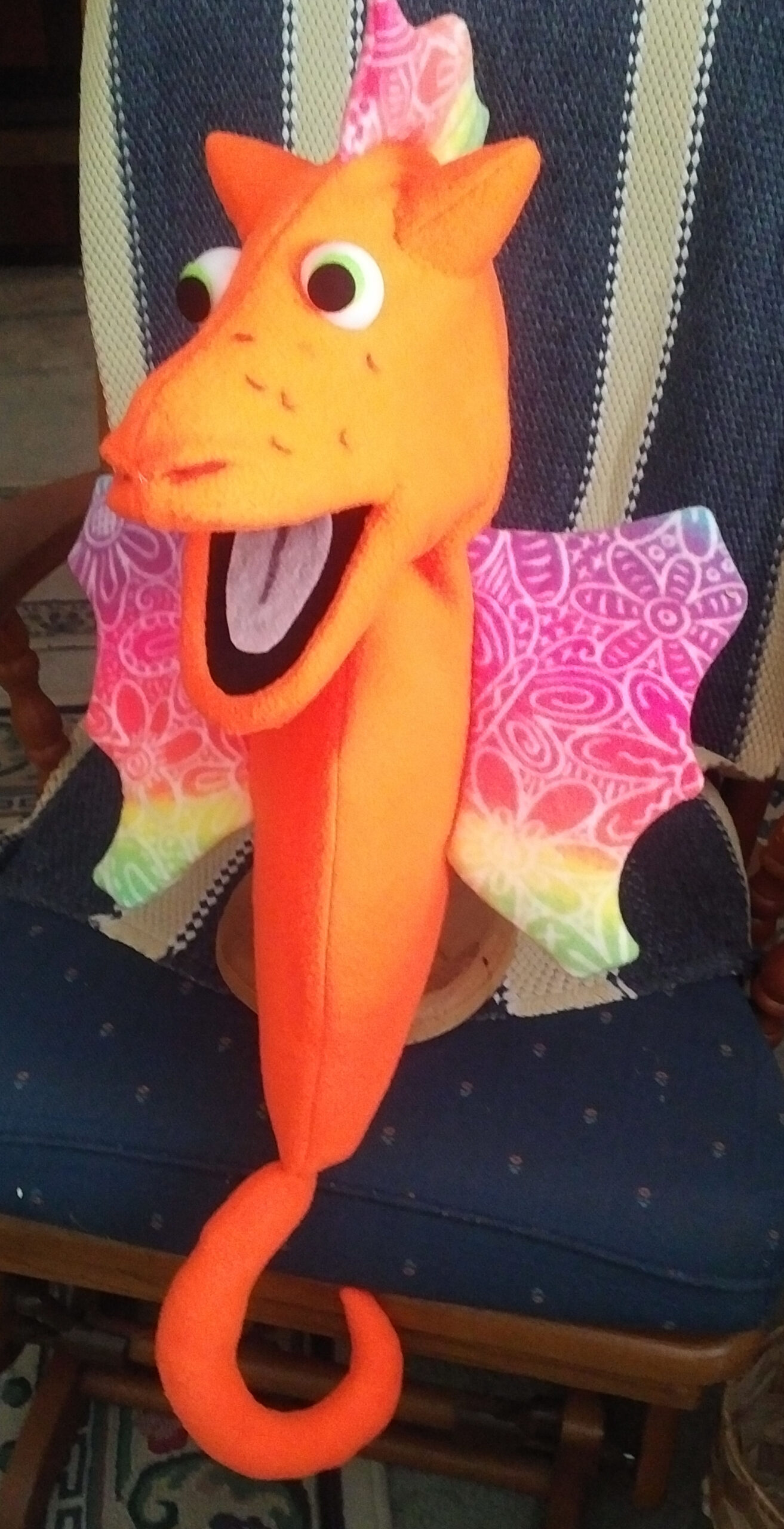 Blacklight Seahorse Set of 3 Puppets - Image 2